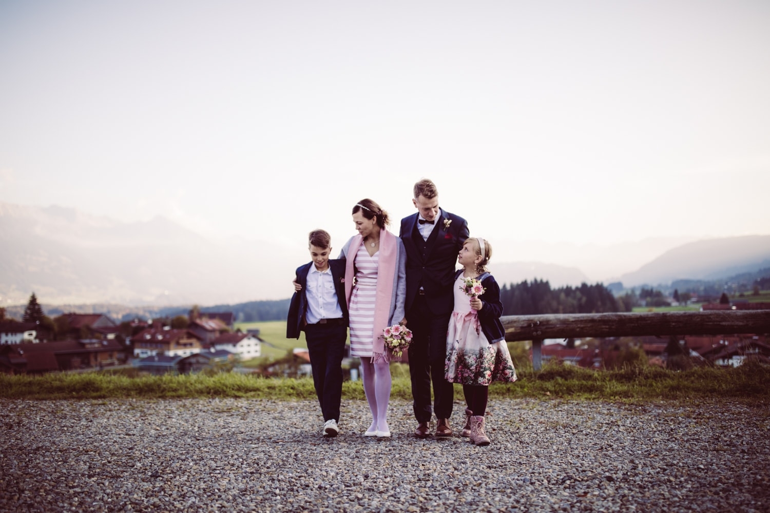 Hochzeitsfotograf_Allgaeu_Elopement_Oberstdorf_VWBulli-44