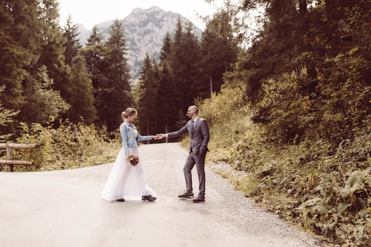 Berghochzeit_Allg&auml;u_F&uuml;ssen-Rohrkopfh&uuml;tte_Fotografin__90