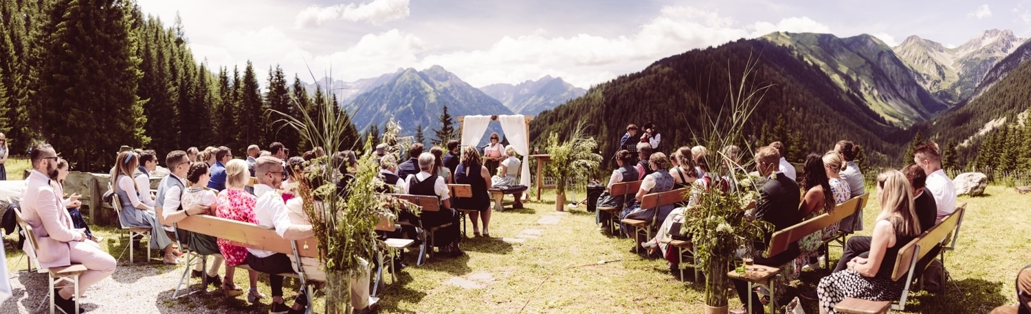 Hochzeitsfotografin_Kasermandlalm_Elbigenalp_57