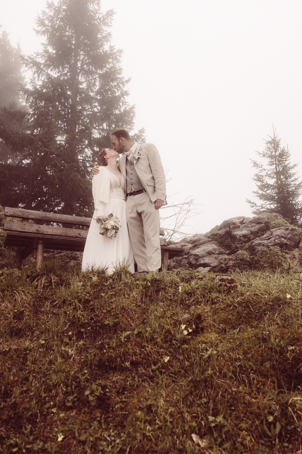 Hochzeitsfotografin_Oberammergau_Laber_Berghochzeit-23