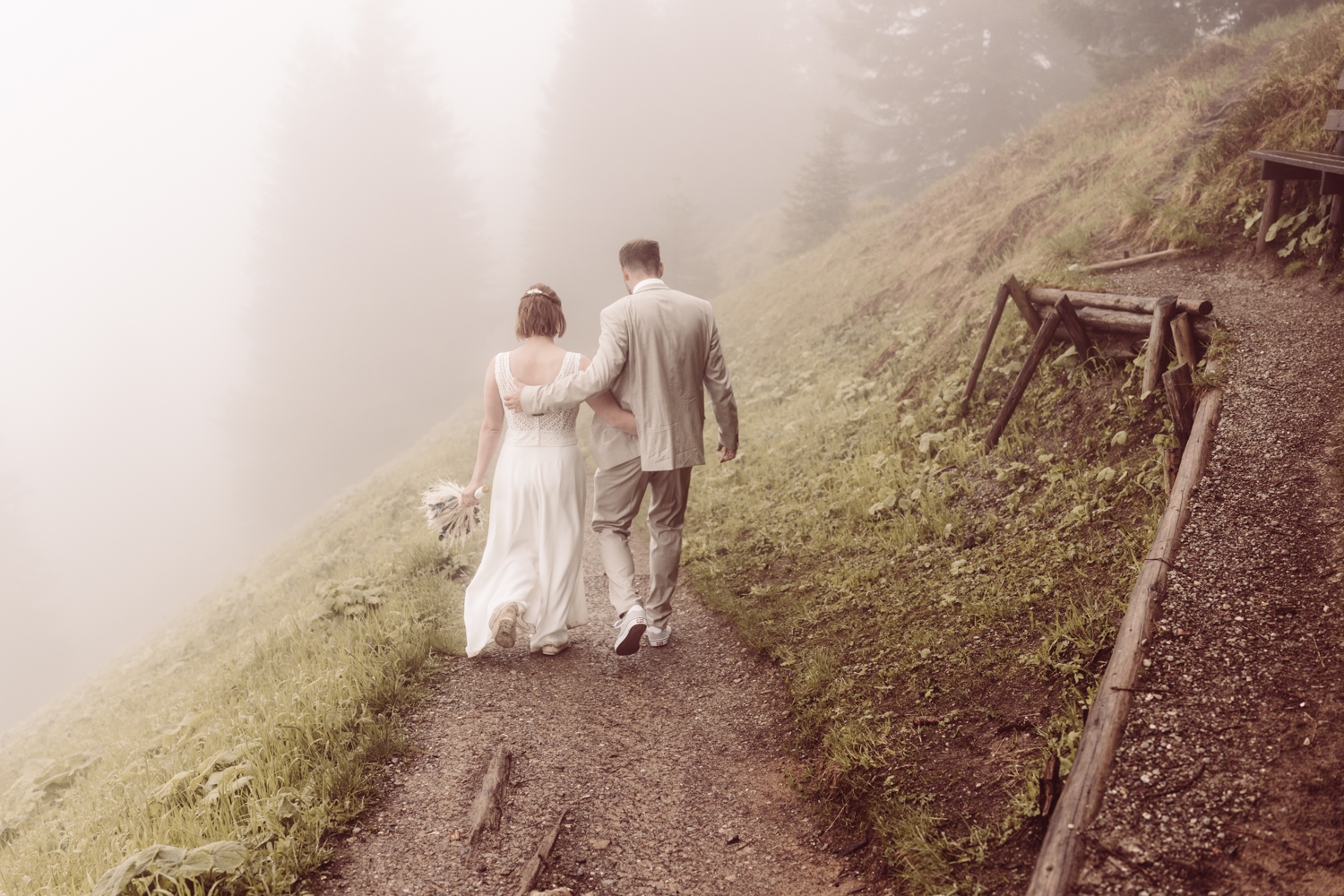 Hochzeitsfotografin_Oberammergau_Laber_Berghochzeit-38