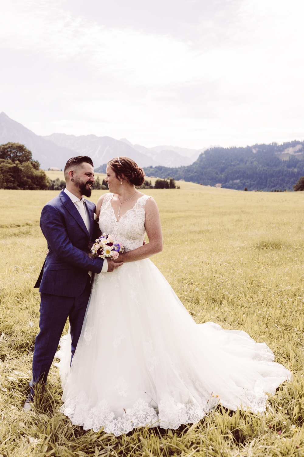 Hochzeitsfotografin_Bolsterlang_Hochzeitsreportage_Ofterschwang_12