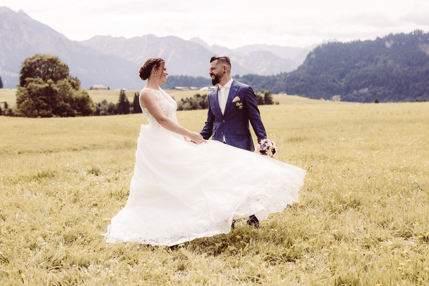 Hochzeitsfotografin_Bolsterlang_Hochzeitsreportage_Ofterschwang_33