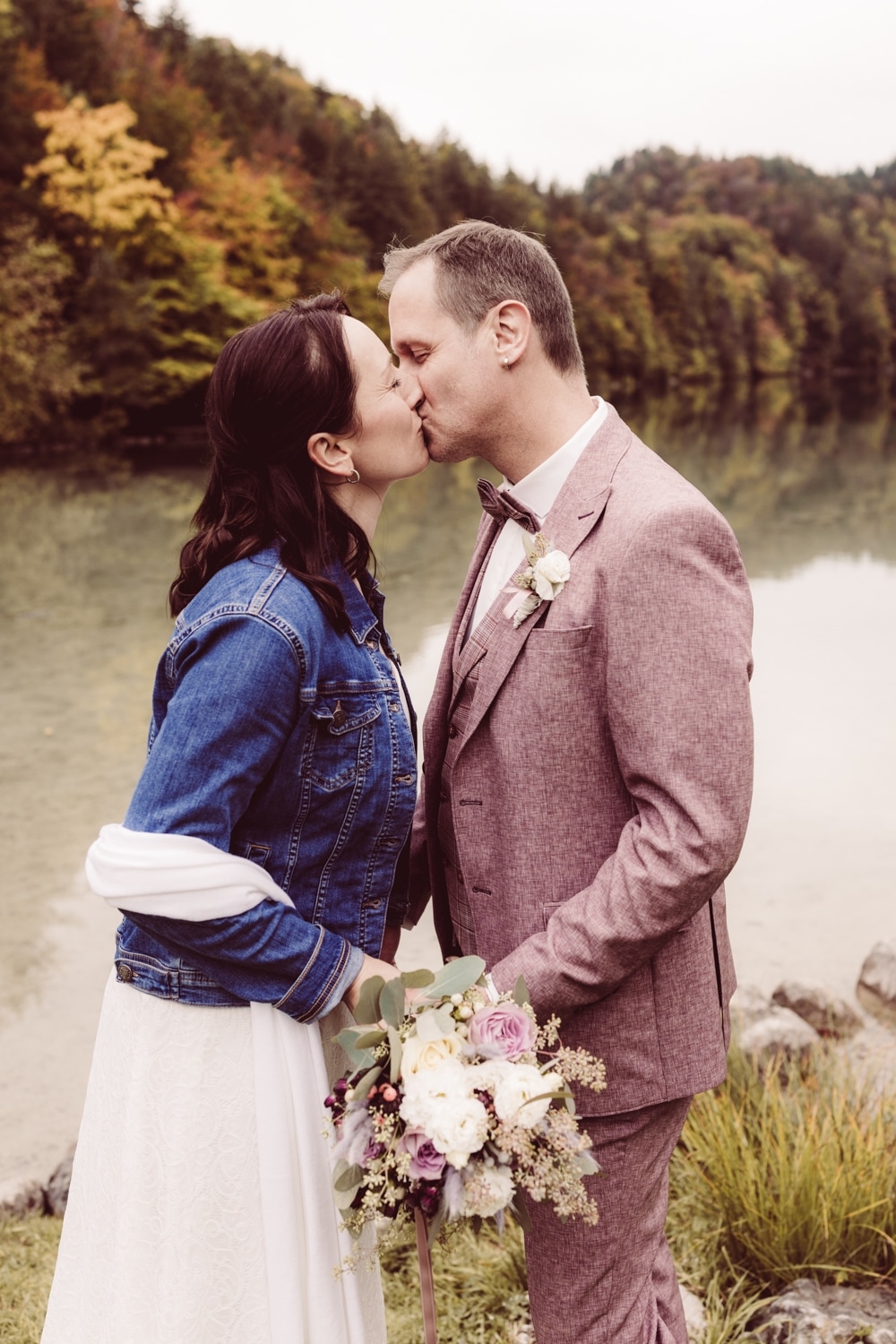 Hochzeitsfotografin_F&uuml;ssen_Heiraten-zu-zweit_Elopement_Alatsee_-126
