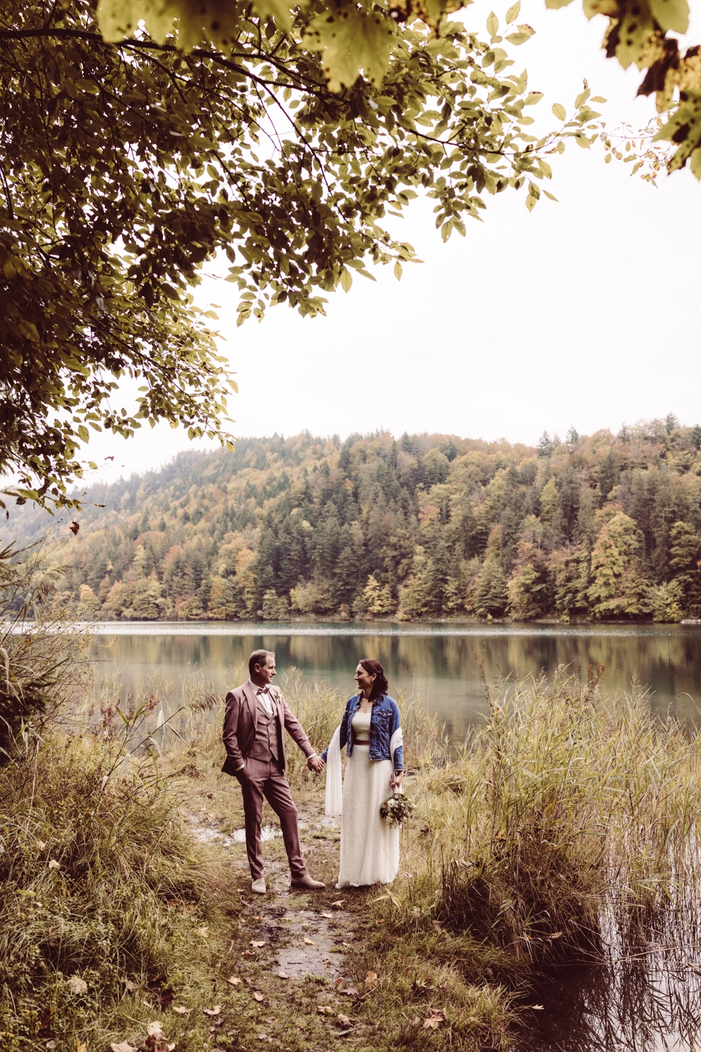 Hochzeitsfotografin_Füssen_Heiraten-zu-zweit_Elopement_Alatsee_-104 Hochzeitsfotografin_Füssen_Heiraten-zu-zweit_Elopement_Alatsee_-104