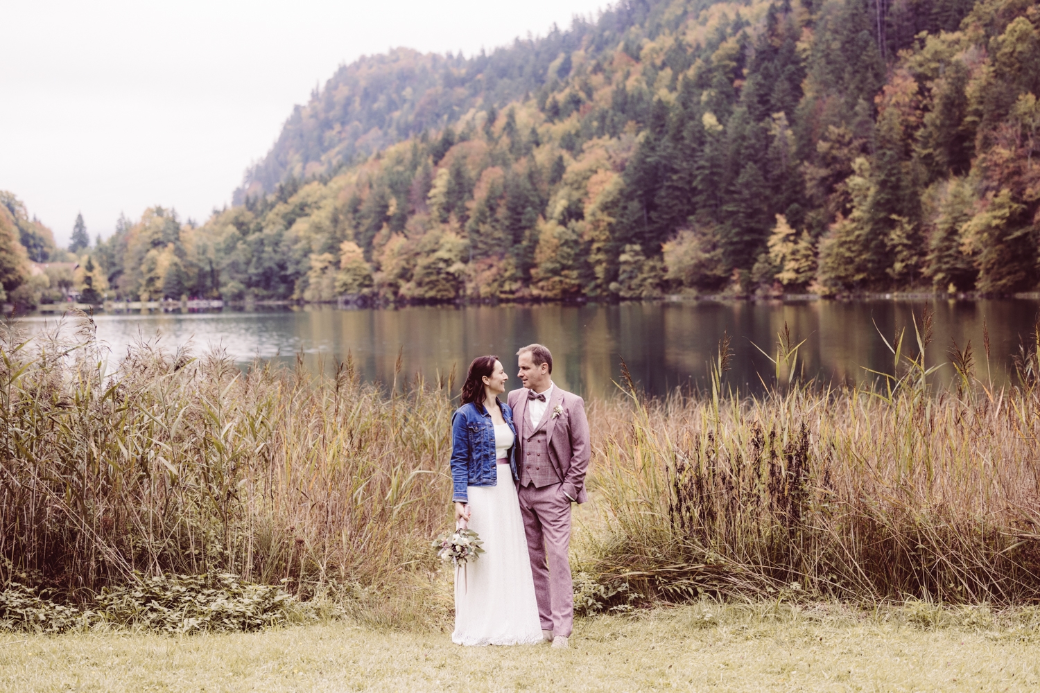 Hochzeitsfotografin_Füssen_Heiraten-zu-zweit_Elopement_Alatsee_-107 Hochzeitsfotografin_Füssen_Heiraten-zu-zweit_Elopement_Alatsee_-107