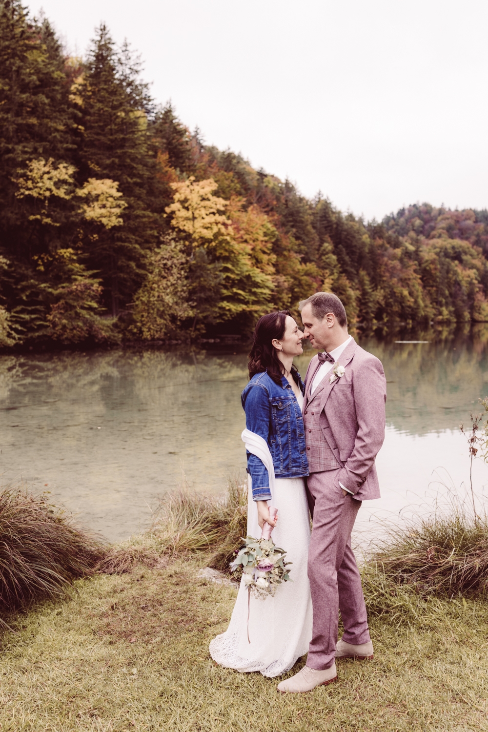 Hochzeitsfotografin_Füssen_Heiraten-zu-zweit_Elopement_Alatsee_-122 Hochzeitsfotografin_Füssen_Heiraten-zu-zweit_Elopement_Alatsee_-122