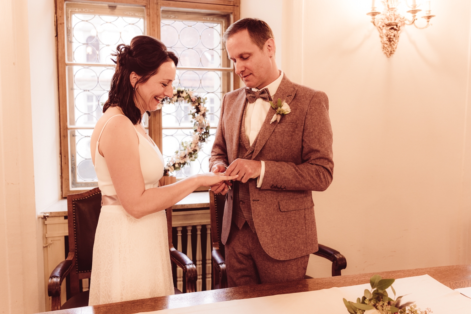 Hochzeitsfotografin_Füssen_Heiraten-zu-zweit_Elopement_Alatsee_-22 Hochzeitsfotografin_Füssen_Heiraten-zu-zweit_Elopement_Alatsee_-22