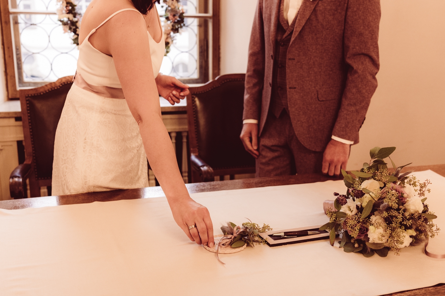 Hochzeitsfotografin_Füssen_Heiraten-zu-zweit_Elopement_Alatsee_-23 Hochzeitsfotografin_Füssen_Heiraten-zu-zweit_Elopement_Alatsee_-23