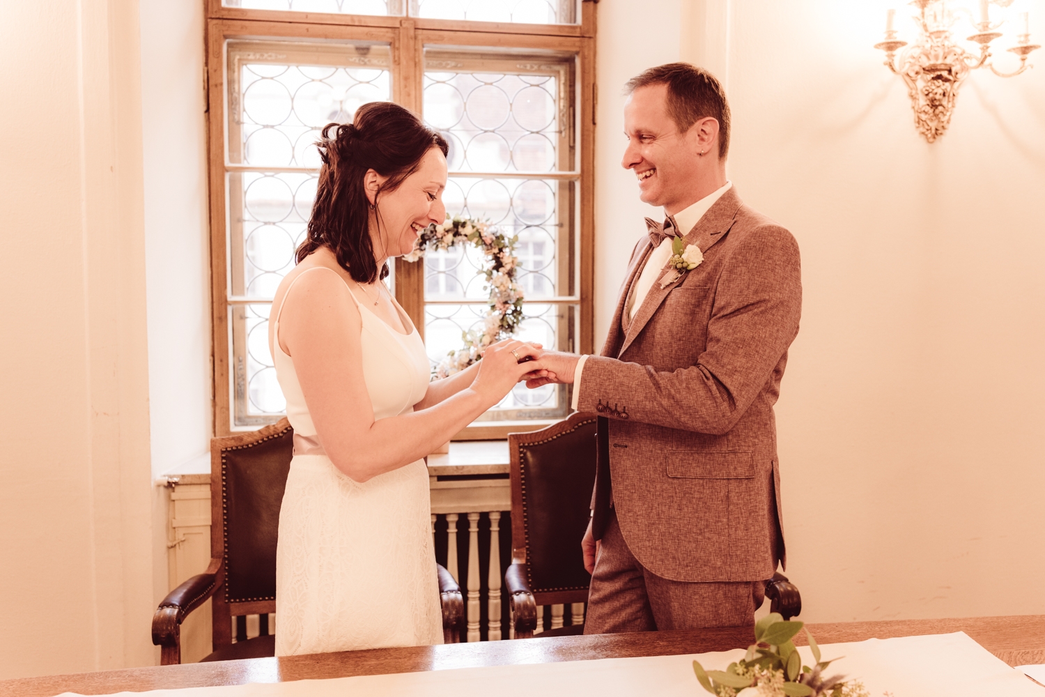 Hochzeitsfotografin_Füssen_Heiraten-zu-zweit_Elopement_Alatsee_-24 Hochzeitsfotografin_Füssen_Heiraten-zu-zweit_Elopement_Alatsee_-24