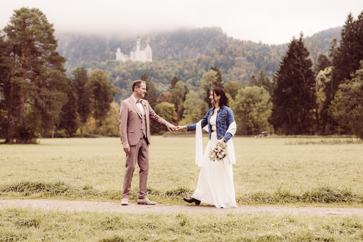 Hochzeitsfotografin_Füssen_Heiraten-zu-zweit_Elopement_Alatsee_-55 Hochzeitsfotografin_Füssen_Heiraten-zu-zweit_Elopement_Alatsee_-55