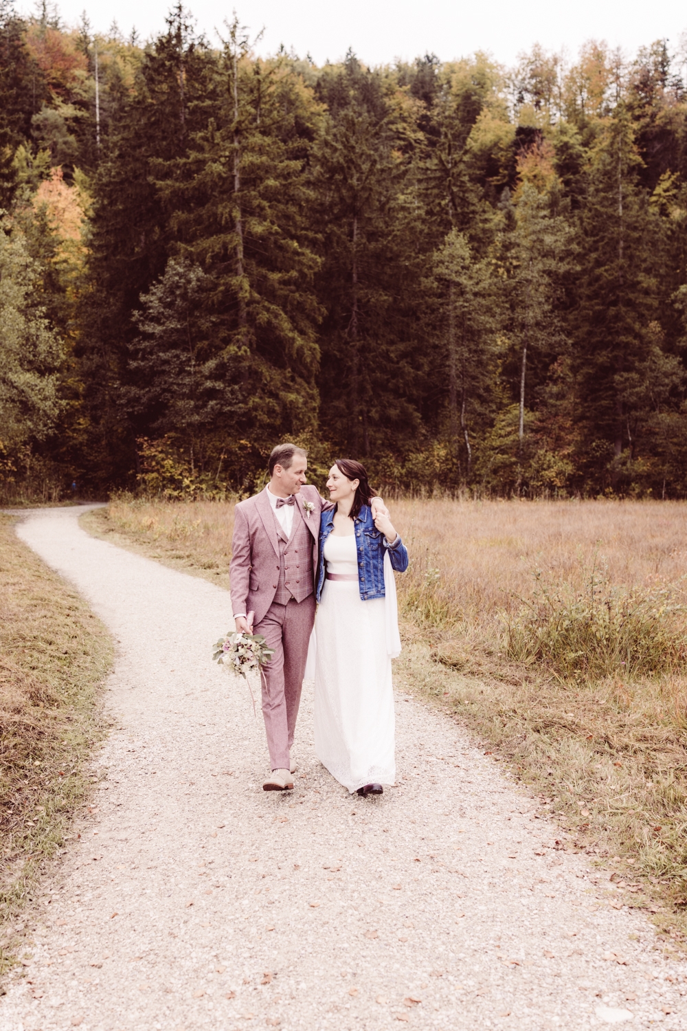 Hochzeitsfotografin_Füssen_Heiraten-zu-zweit_Elopement_Alatsee_-65 Hochzeitsfotografin_Füssen_Heiraten-zu-zweit_Elopement_Alatsee_-65