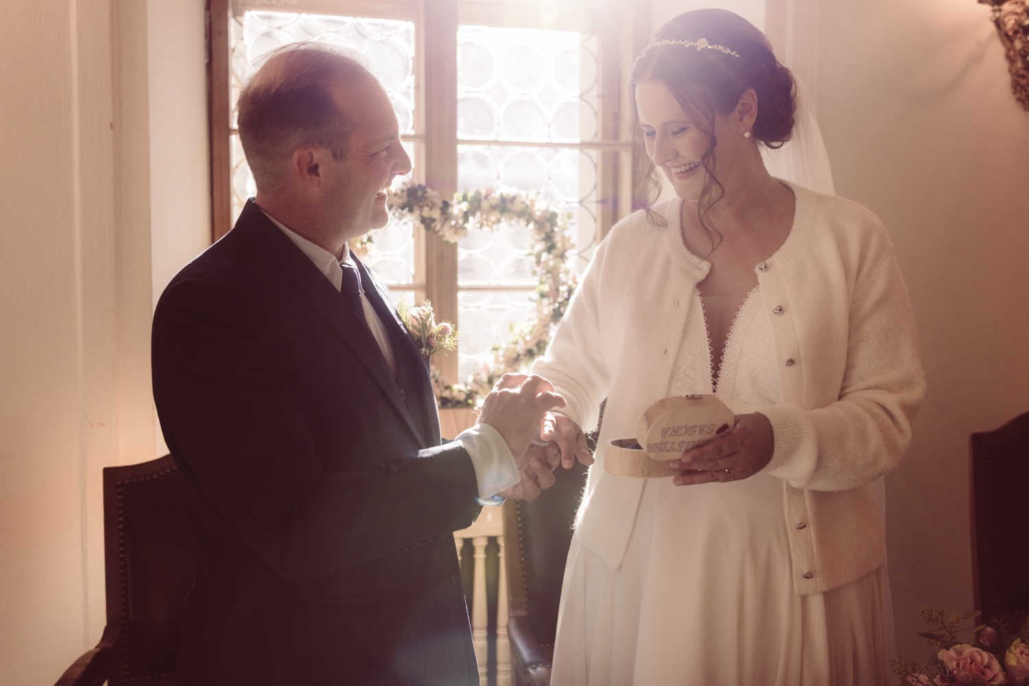 Fotografin_Intime_Winterhochzeit_Allgäu-13