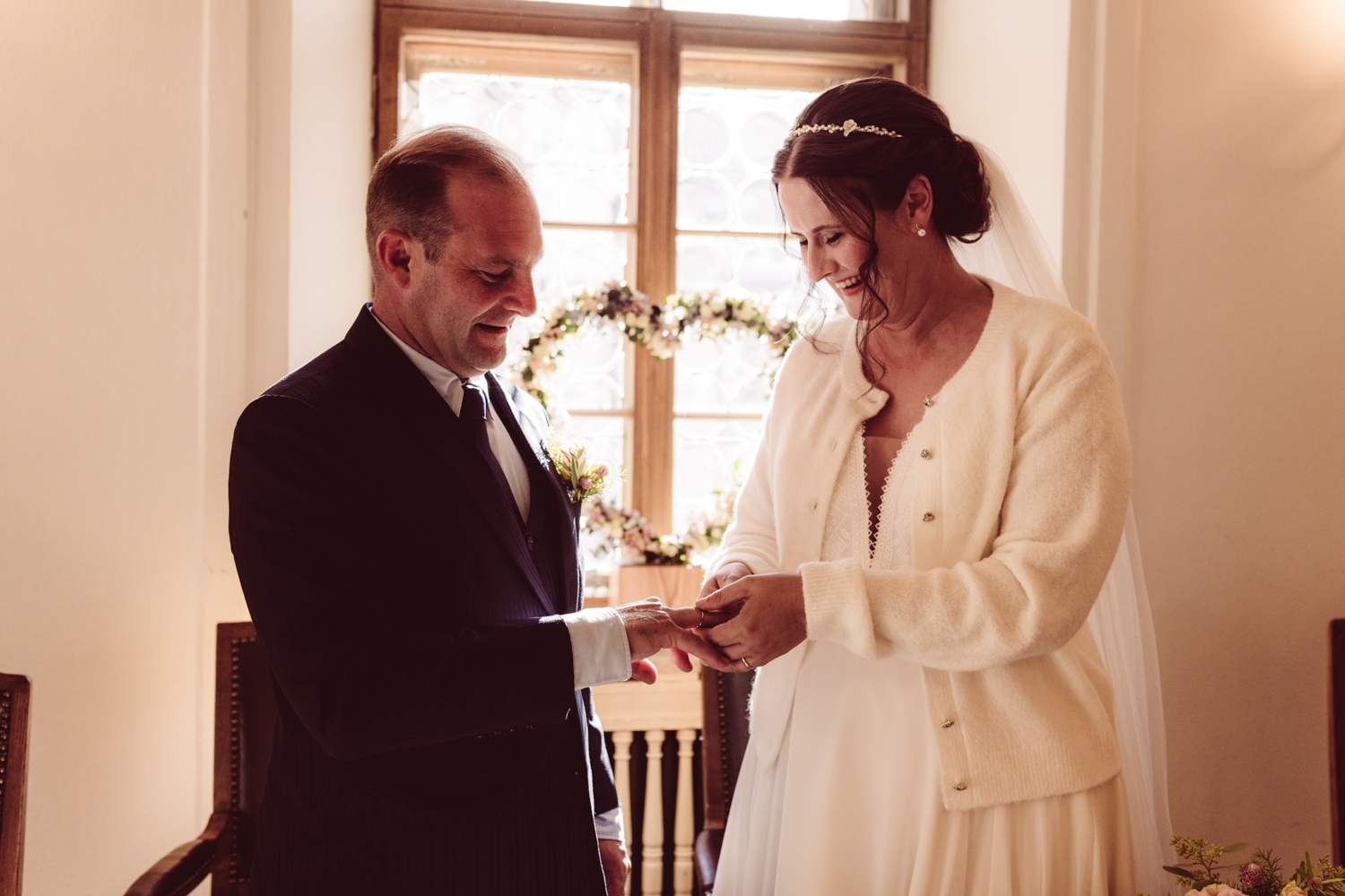 Fotografin_Intime_Winterhochzeit_Allgäu-15