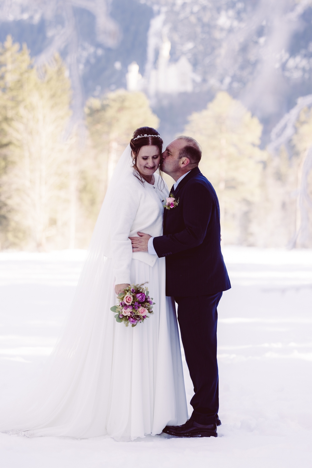 Fotografin_Intime_Winterhochzeit_Allgäu-40