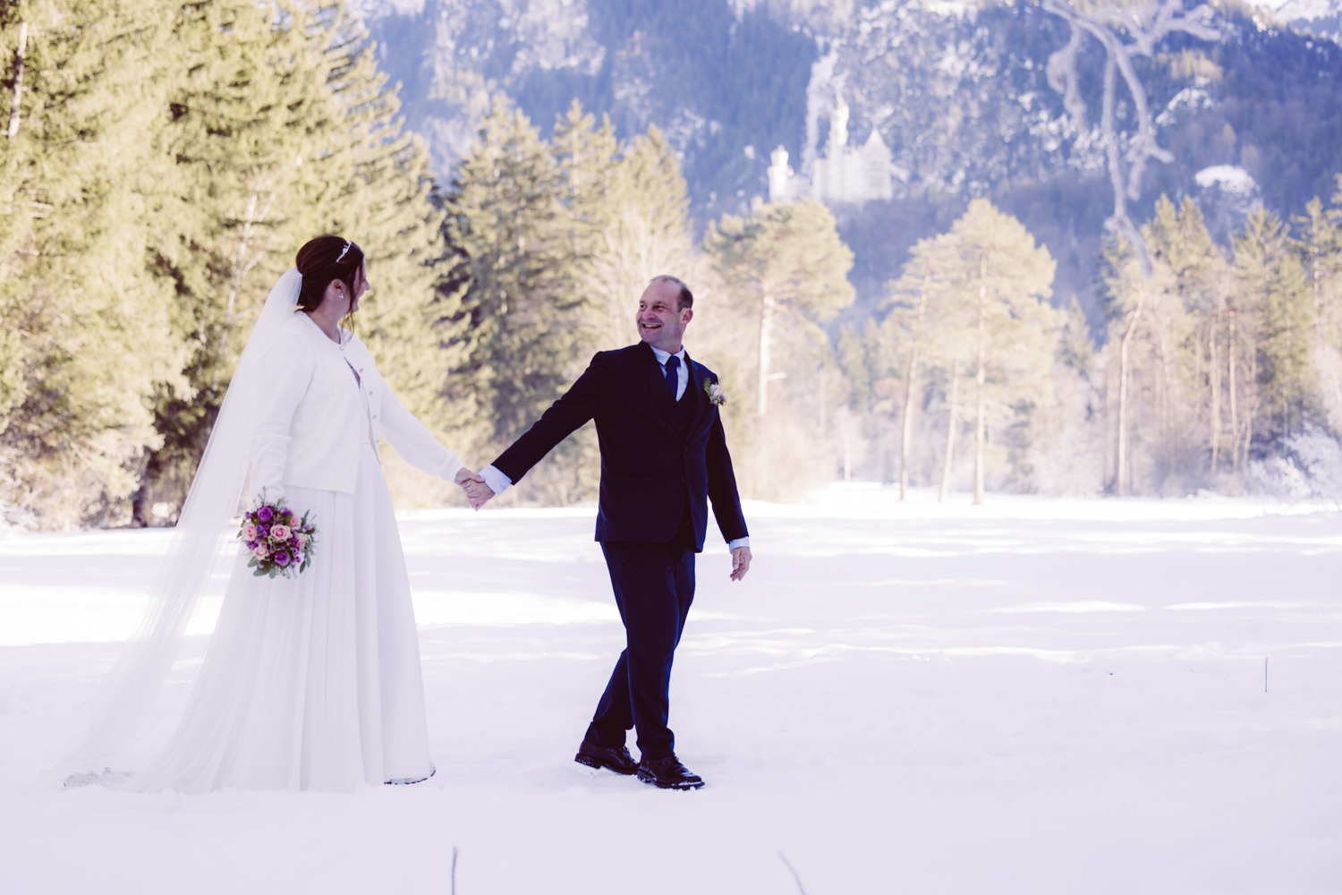 Fotografin_Intime_Winterhochzeit_Allgäu-46