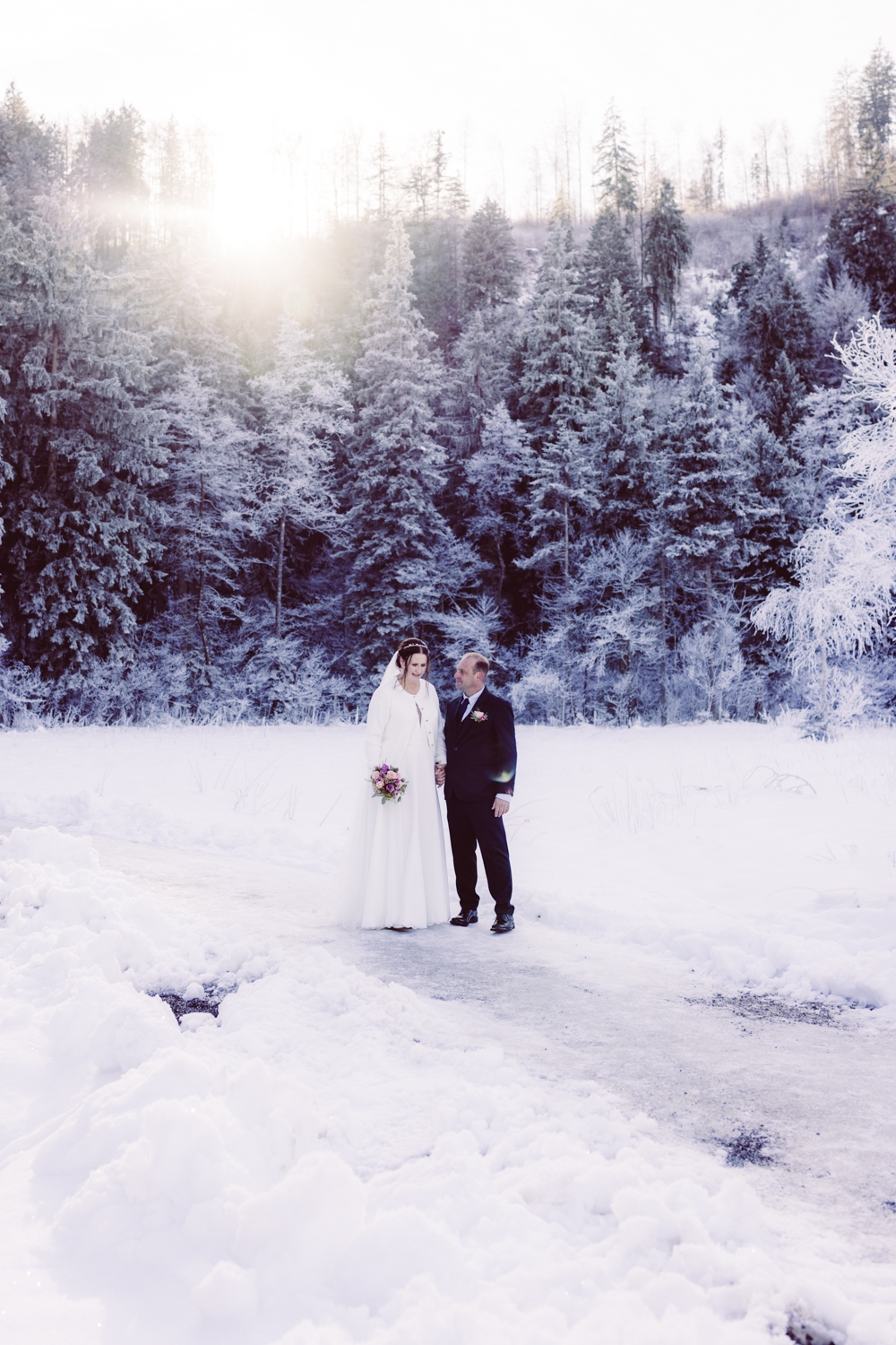 Fotografin_Intime_Winterhochzeit_Allgäu-49