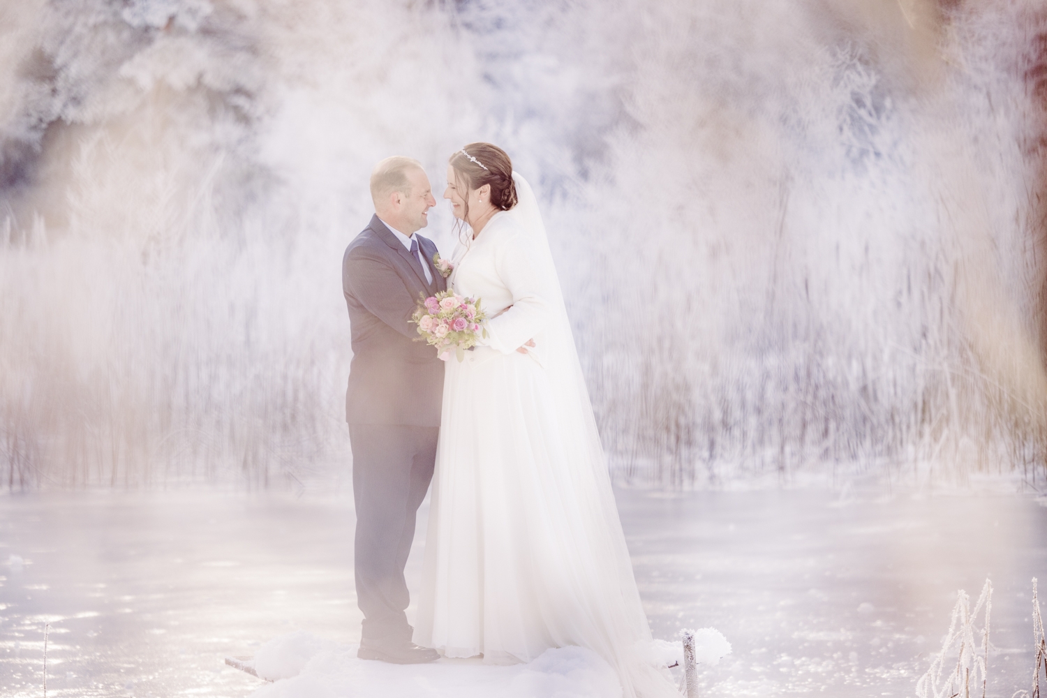 Fotografin_Intime_Winterhochzeit_Allgäu-54