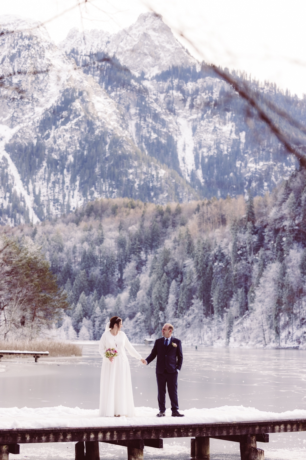 Fotografin_Intime_Winterhochzeit_Allgäu-68