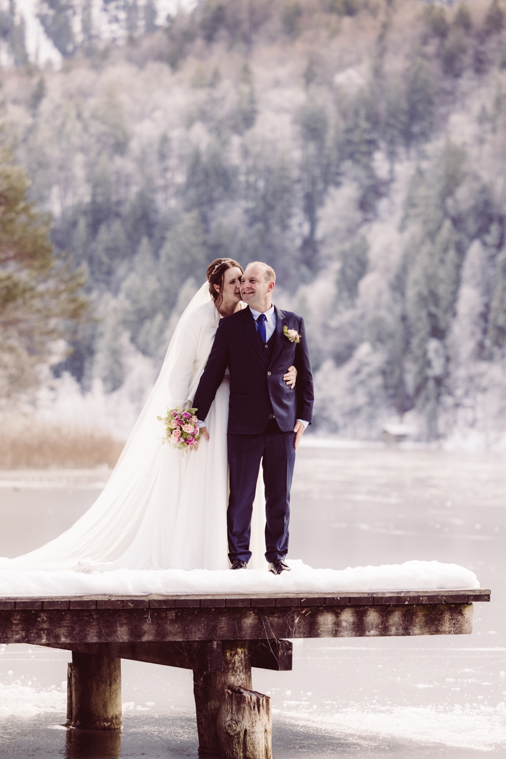 Fotografin_Intime_Winterhochzeit_Allgäu-69