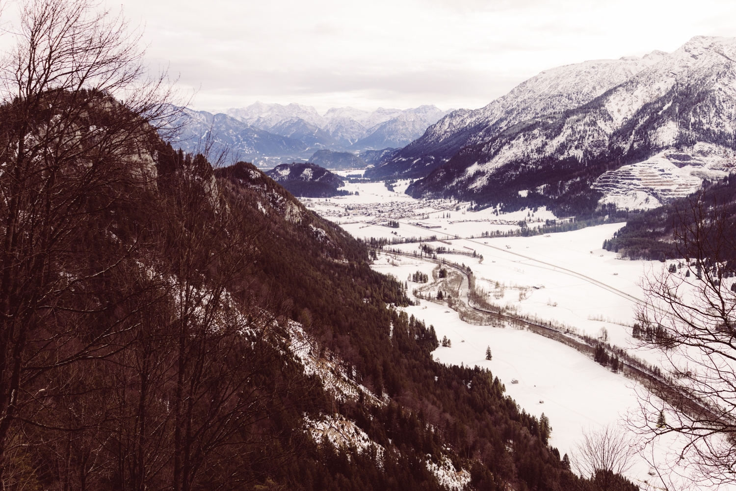 Fotografin_Winterhochzeit_Allgäu-35