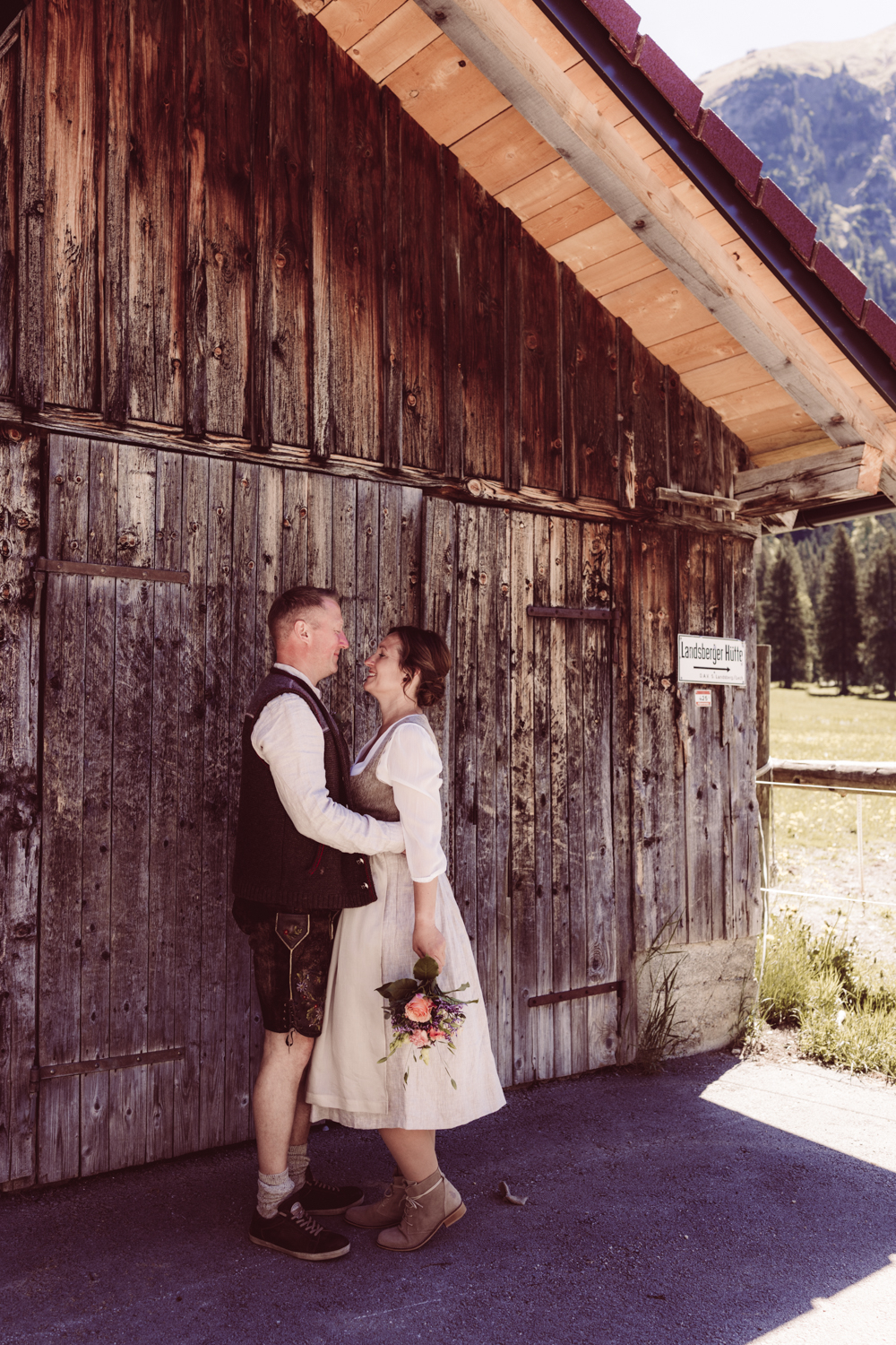 Hochzeitsfotografin_Vilsalpsee_Elopement_Tannheim-23