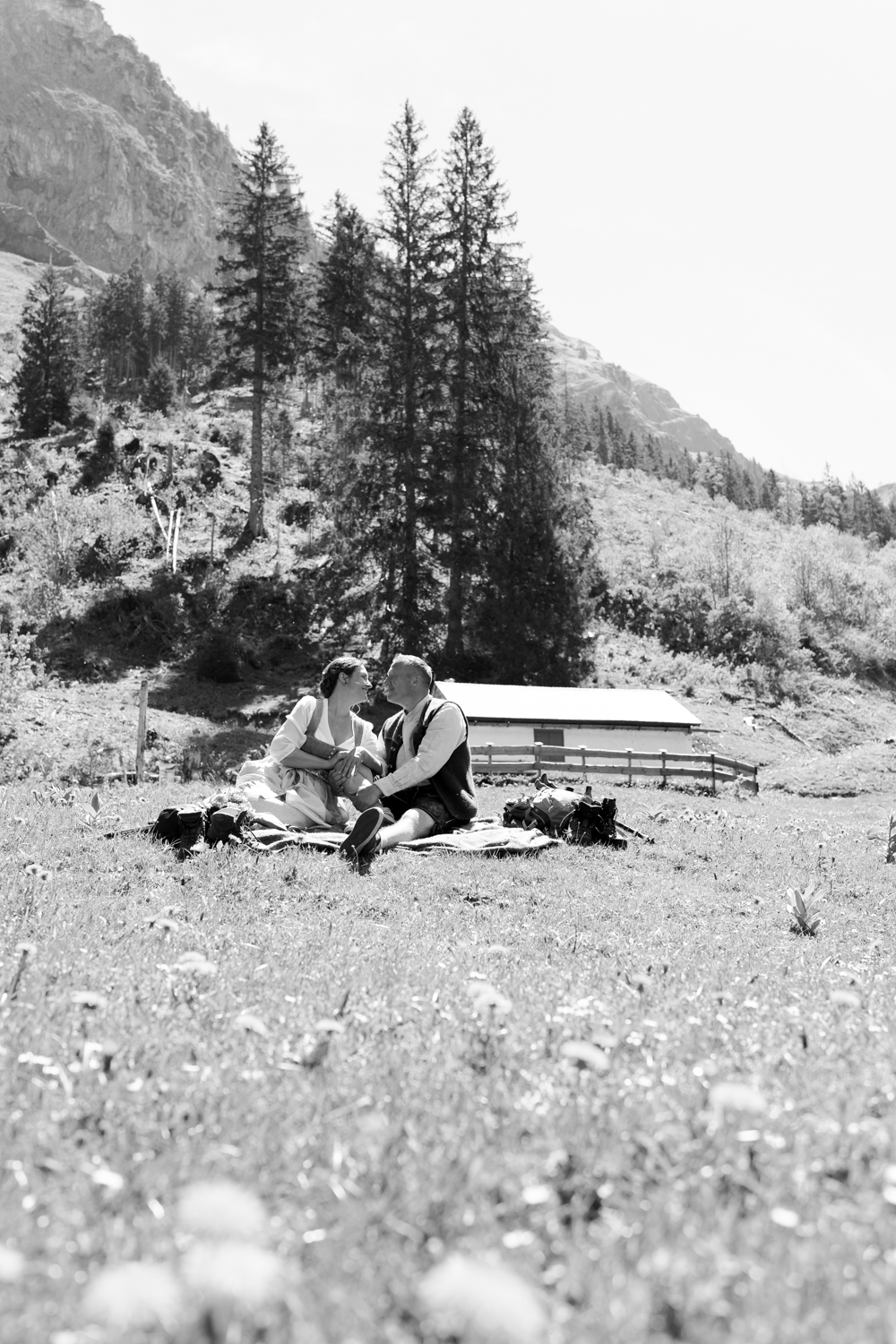 Hochzeitsfotografin_Vilsalpsee_Elopement_Tannheim-41