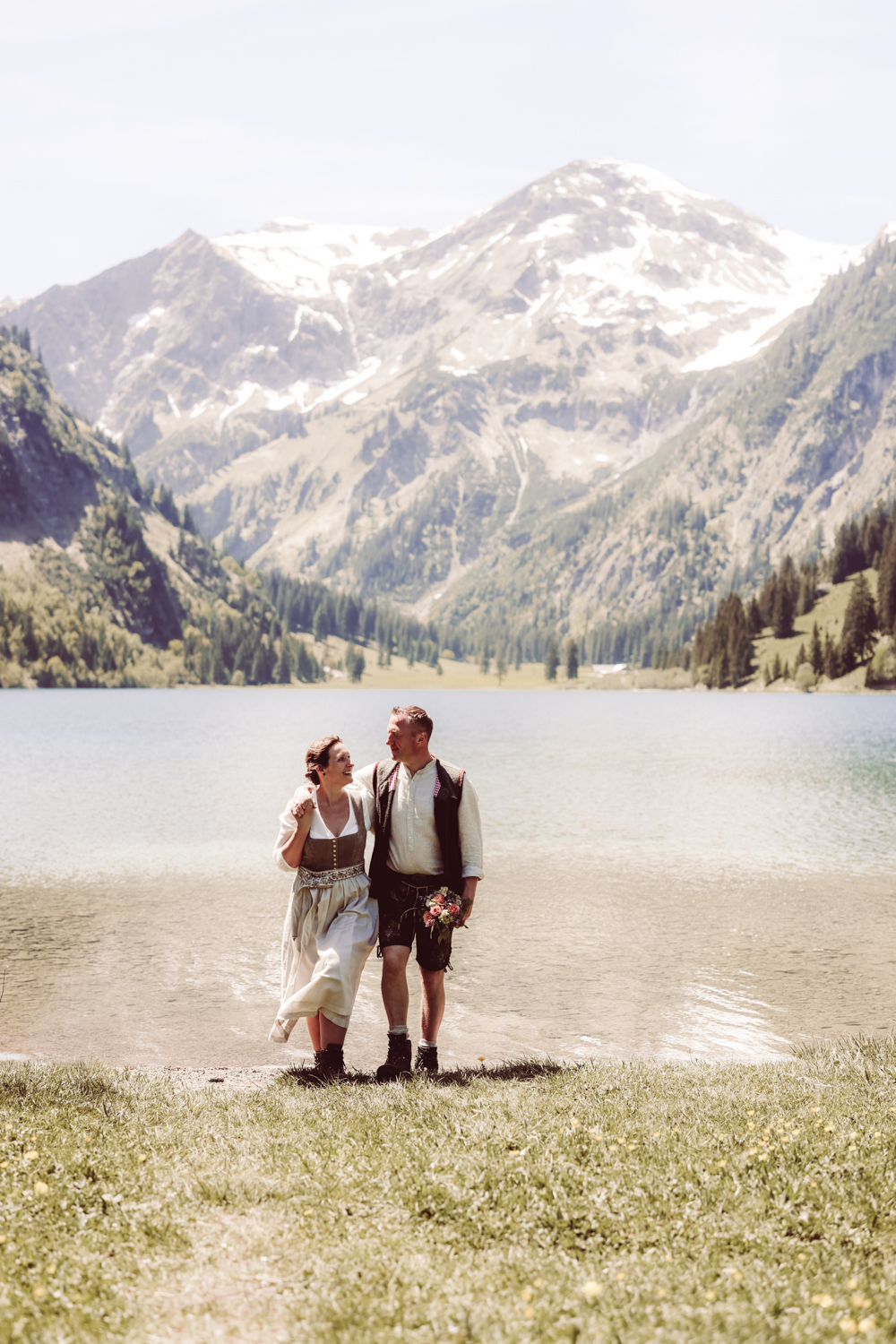 Hochzeitsfotografin_Vilsalpsee_Elopement_Tannheim-73