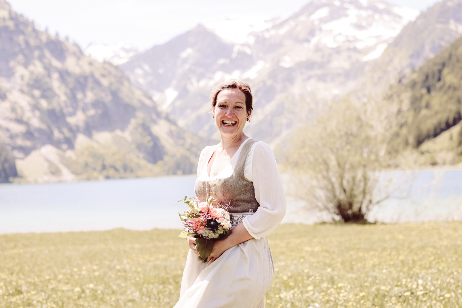 Hochzeitsfotografin_Vilsalpsee_Elopement_Tannheim-78