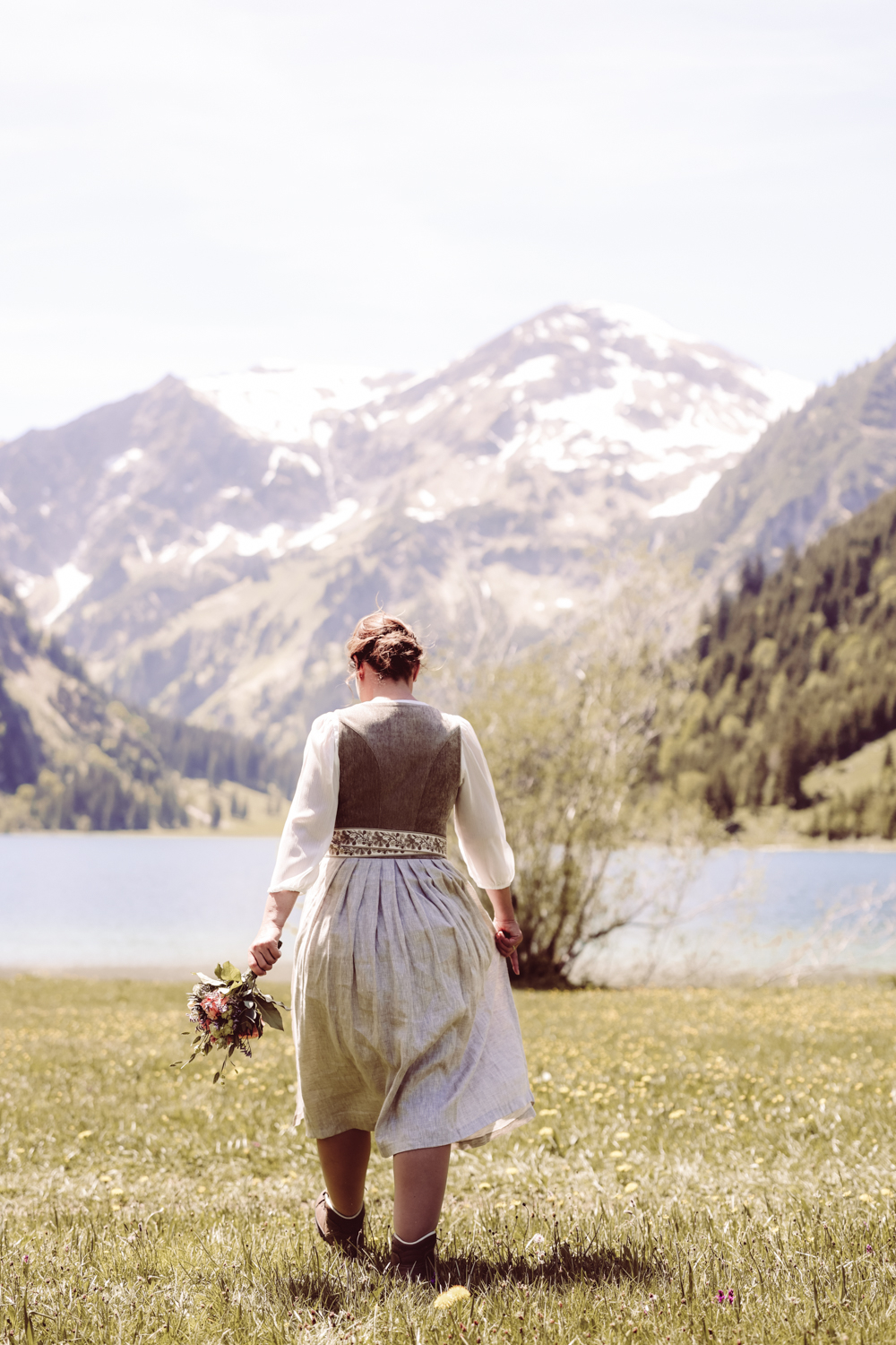Hochzeitsfotografin_Vilsalpsee_Elopement_Tannheim-80