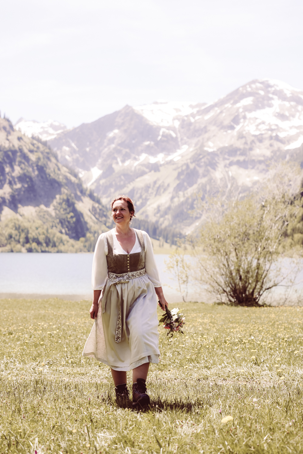 Hochzeitsfotografin_Vilsalpsee_Elopement_Tannheim-81