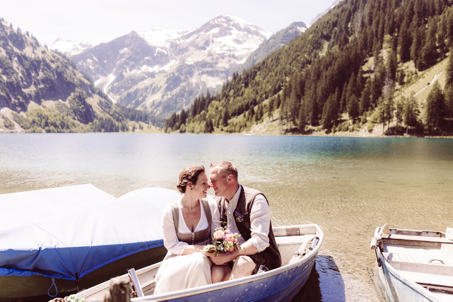 Hochzeitsfotografin_Vilsalpsee_Elopement_Tannheim-90