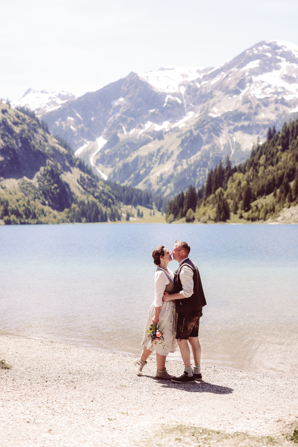 Hochzeitsfotografin_Vilsalpsee_Elopement_Tannheim-92