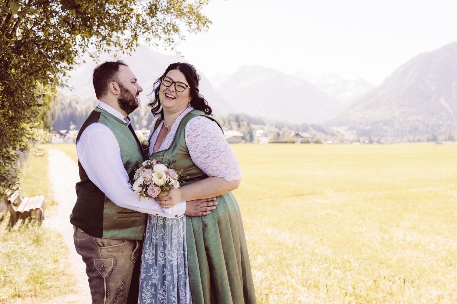 Intimes_Elopement_Oberstdorf_Berghochzeit_Fotografin-19