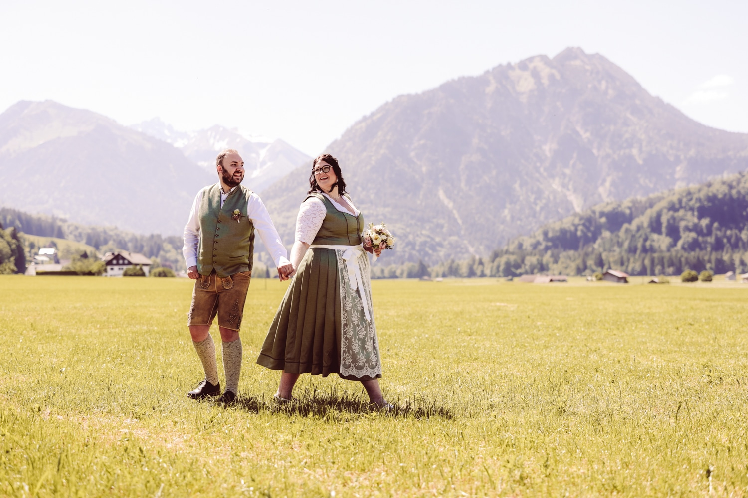 Intimes_Elopement_Oberstdorf_Berghochzeit_Fotografin-25