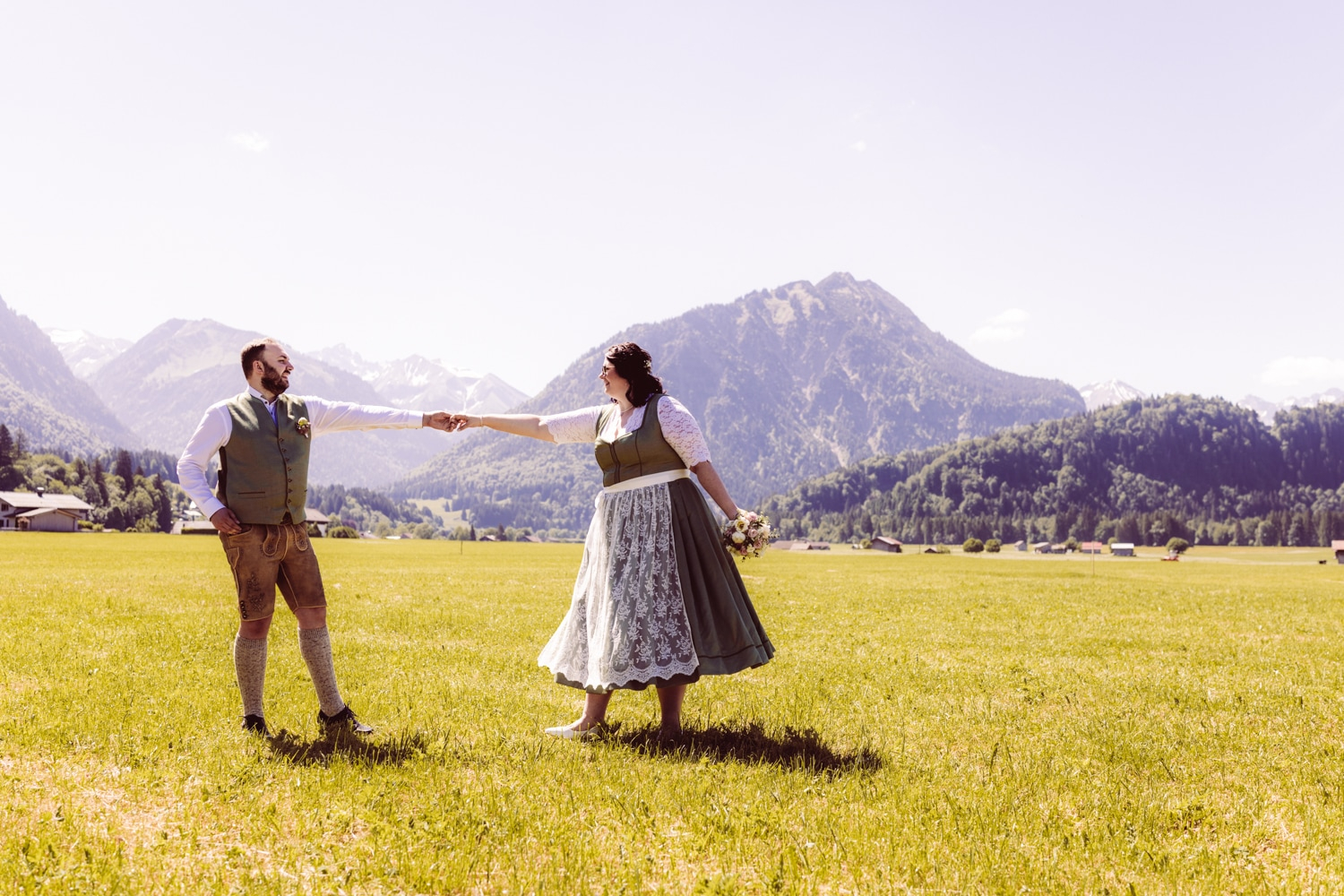 Intimes_Elopement_Oberstdorf_Berghochzeit_Fotografin-27