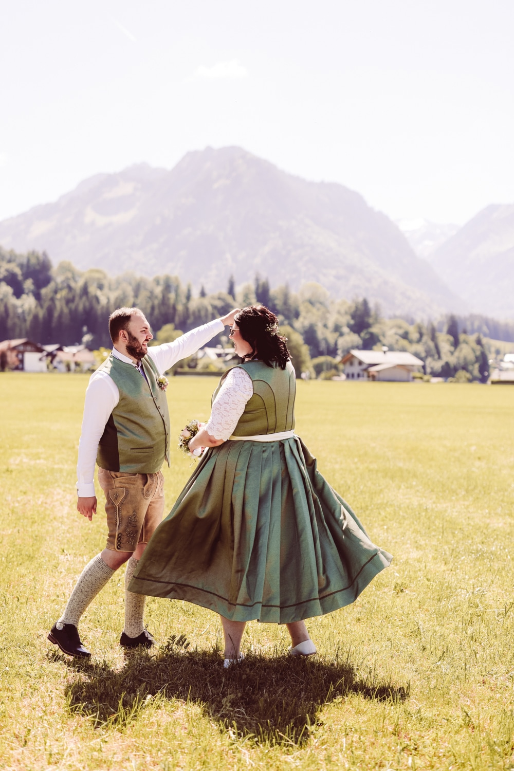 Intimes_Elopement_Oberstdorf_Berghochzeit_Fotografin-32