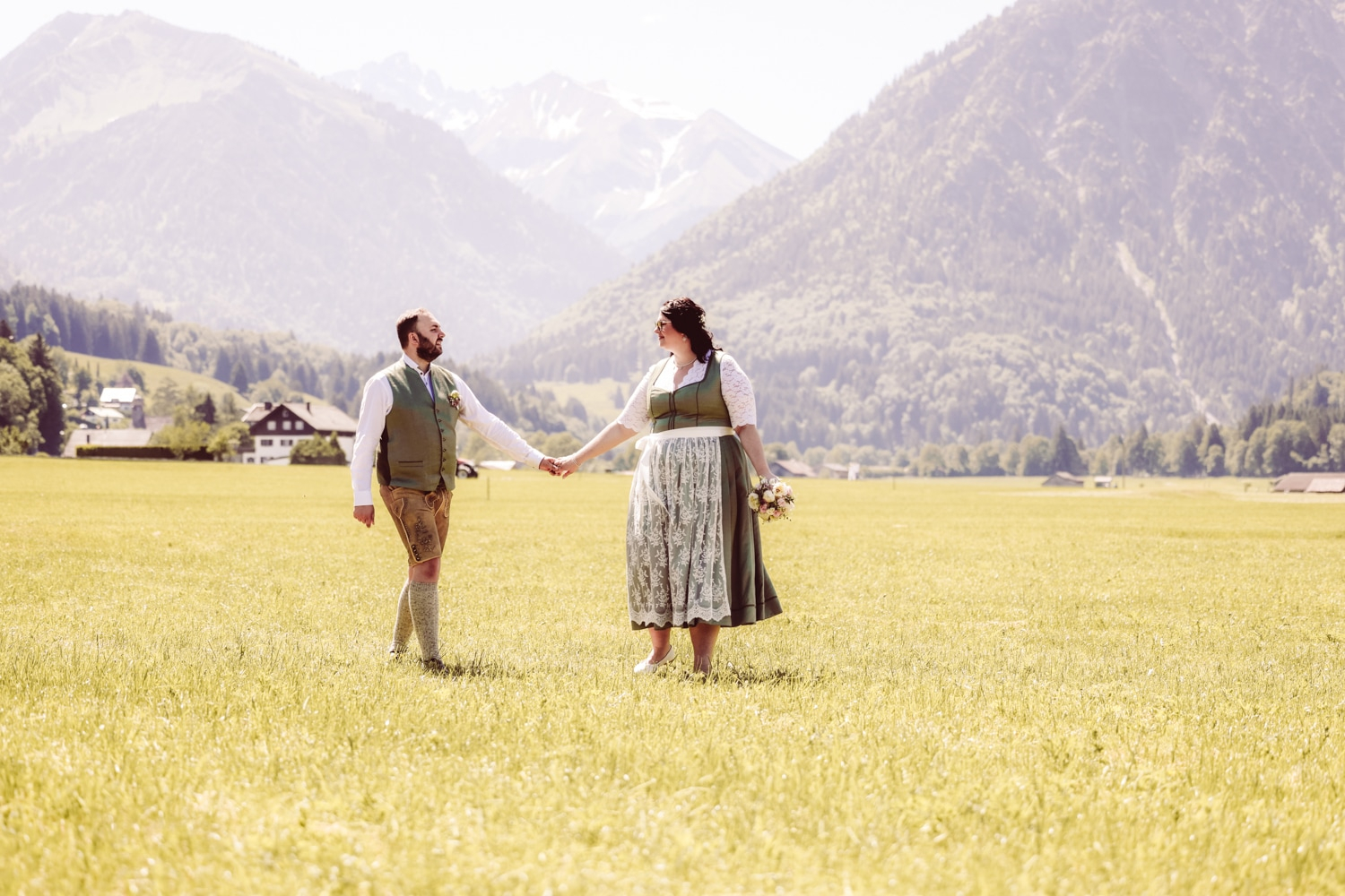 Intimes_Elopement_Oberstdorf_Berghochzeit_Fotografin-42