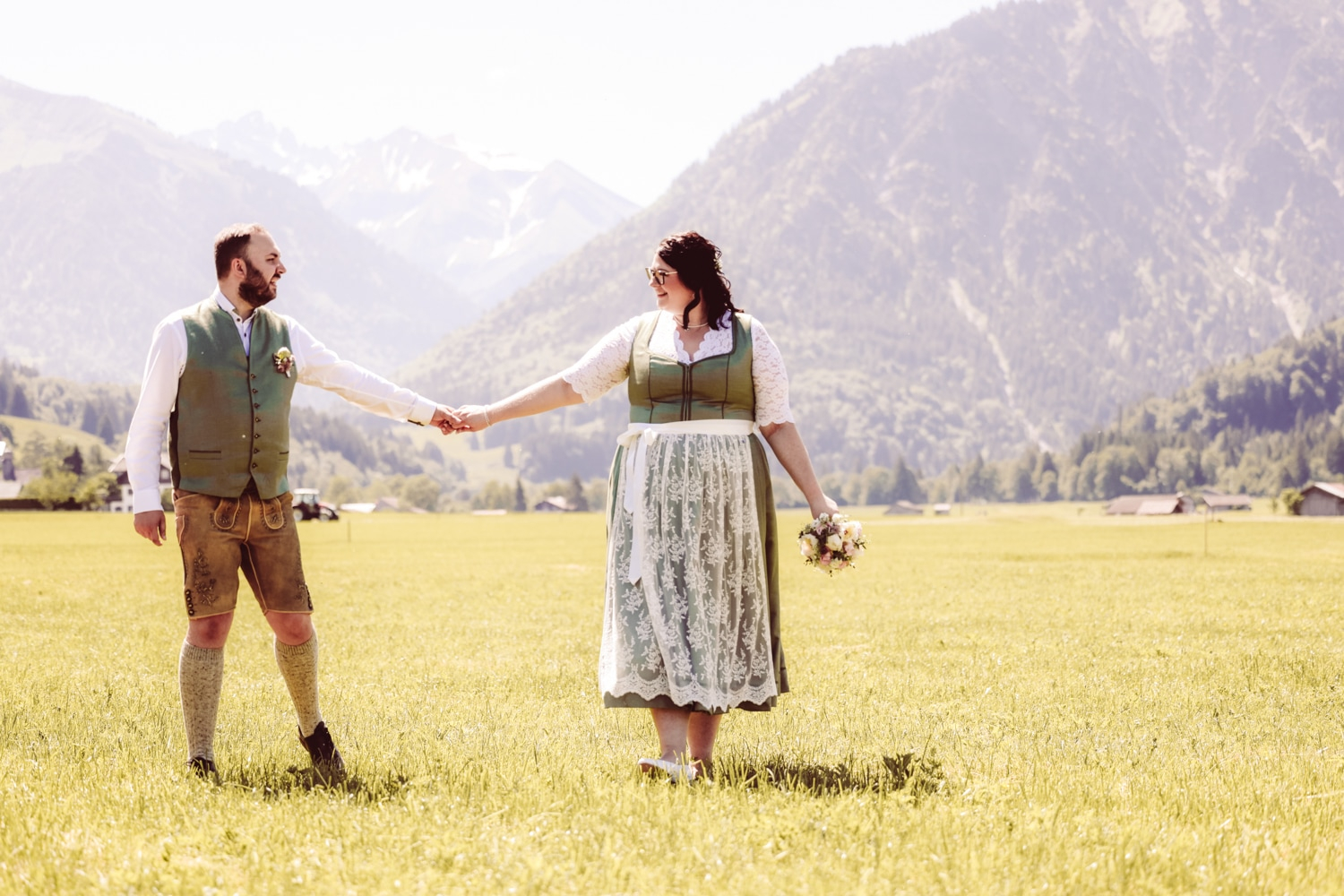Intimes_Elopement_Oberstdorf_Berghochzeit_Fotografin-44