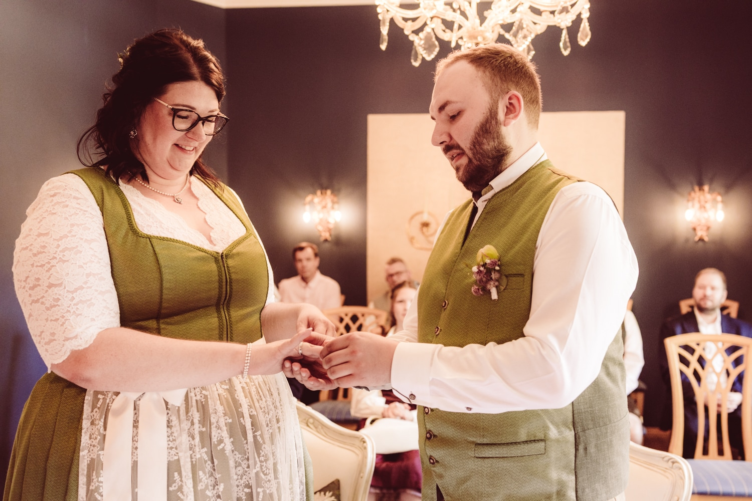 Intimes_Elopement_Oberstdorf_Berghochzeit_Fotografin-60