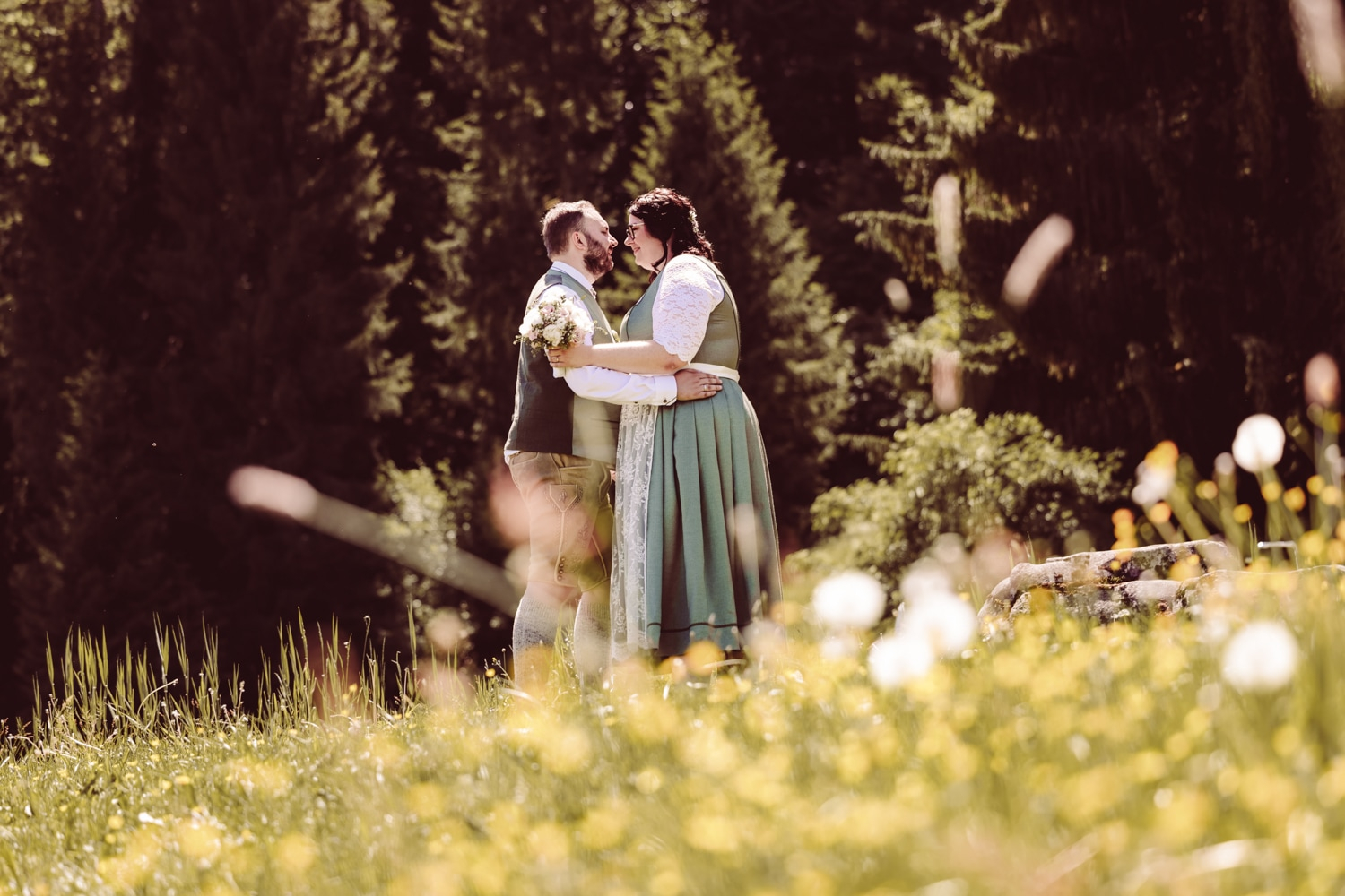 Intimes_Elopement_Oberstdorf_Berghochzeit_Fotografin-81