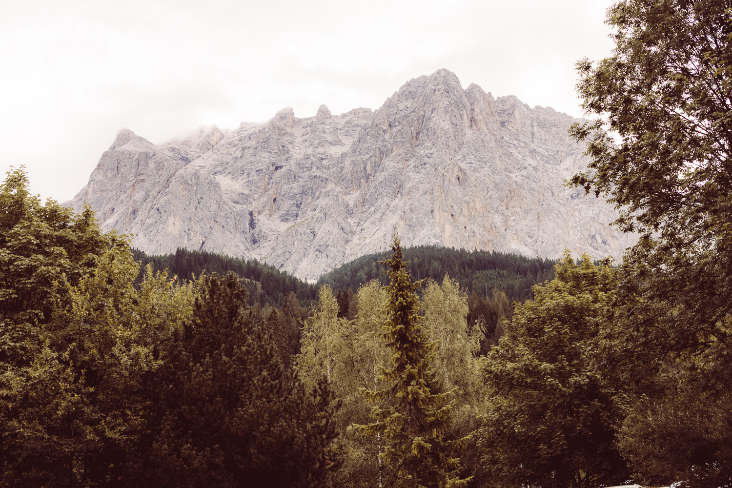 Wanderhochzeit_zu-zweit_Fotografin_Berg-Elopement_Österreich-1
