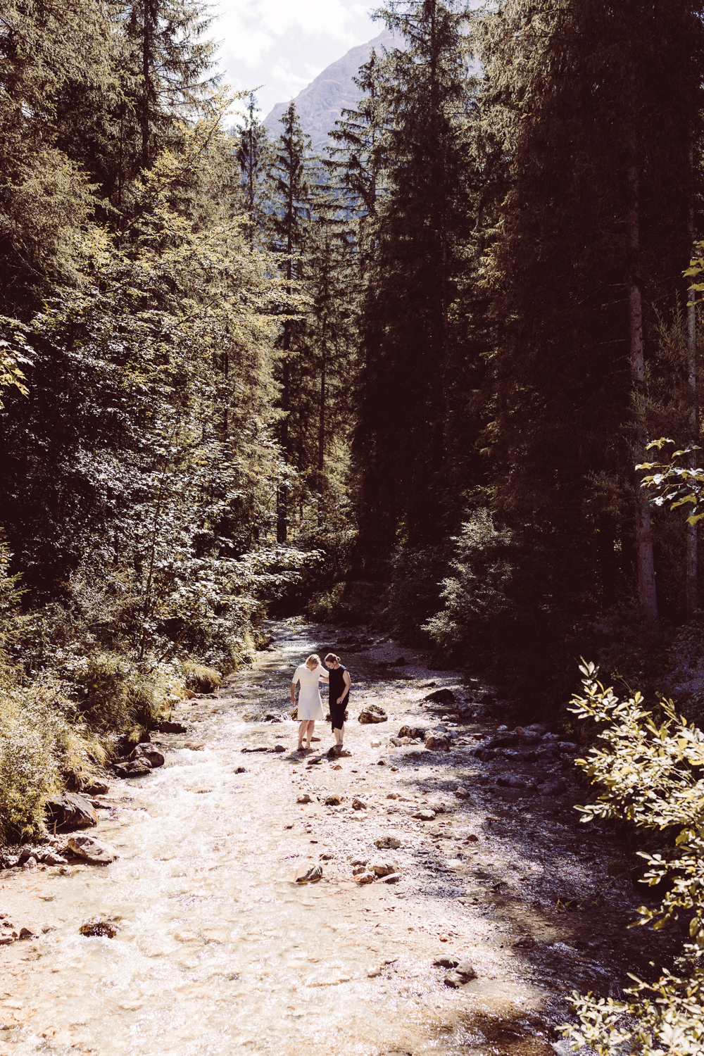 Wanderhochzeit_zu-zweit_Fotografin_Berg-Elopement_Österreich-107
