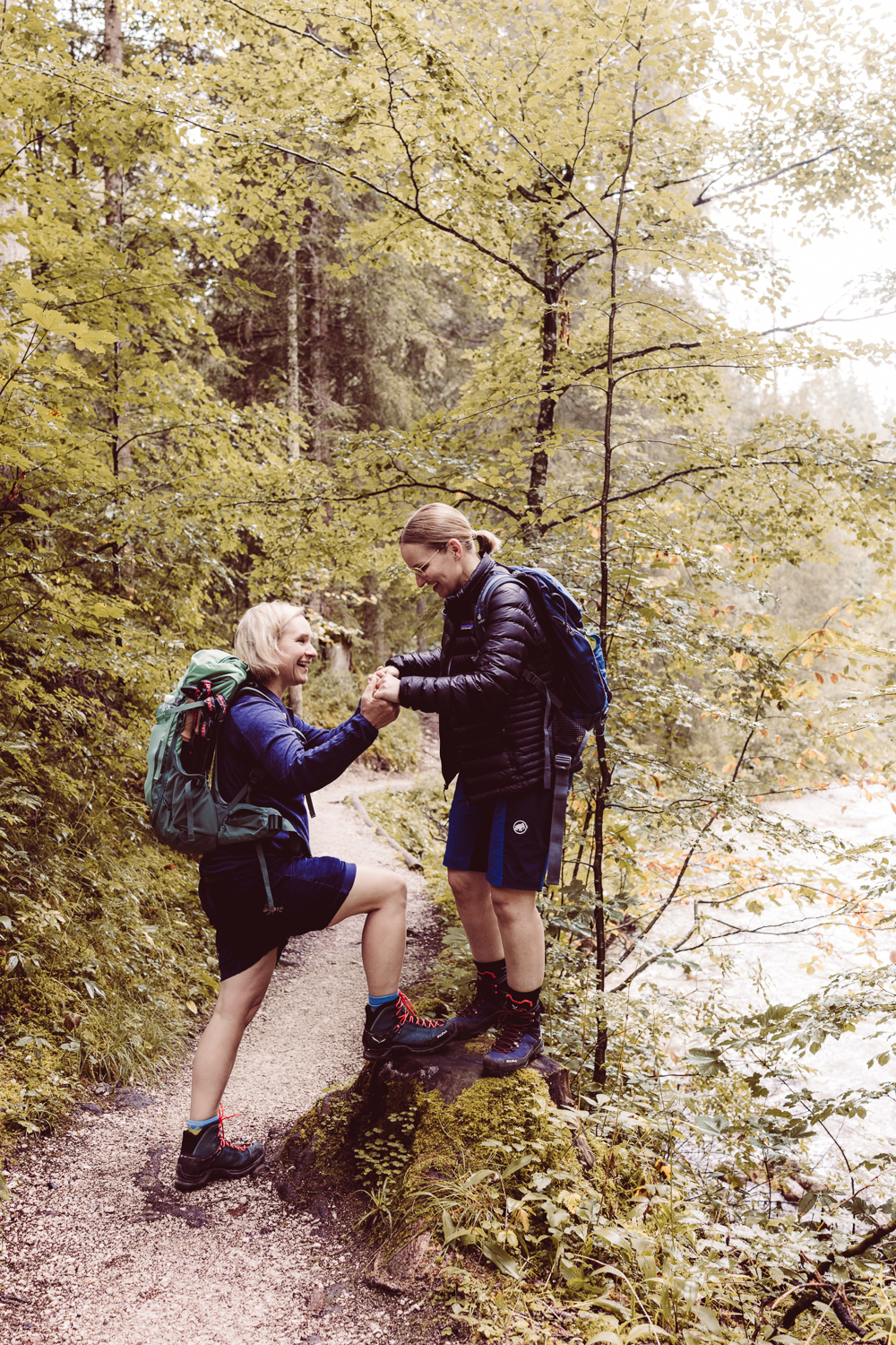 Wanderhochzeit_zu-zweit_Fotografin_Berg-Elopement_Österreich-21