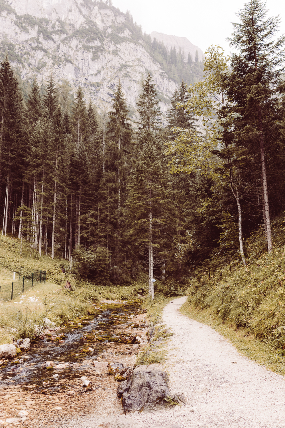 Wanderhochzeit_zu-zweit_Fotografin_Berg-Elopement_Österreich-32
