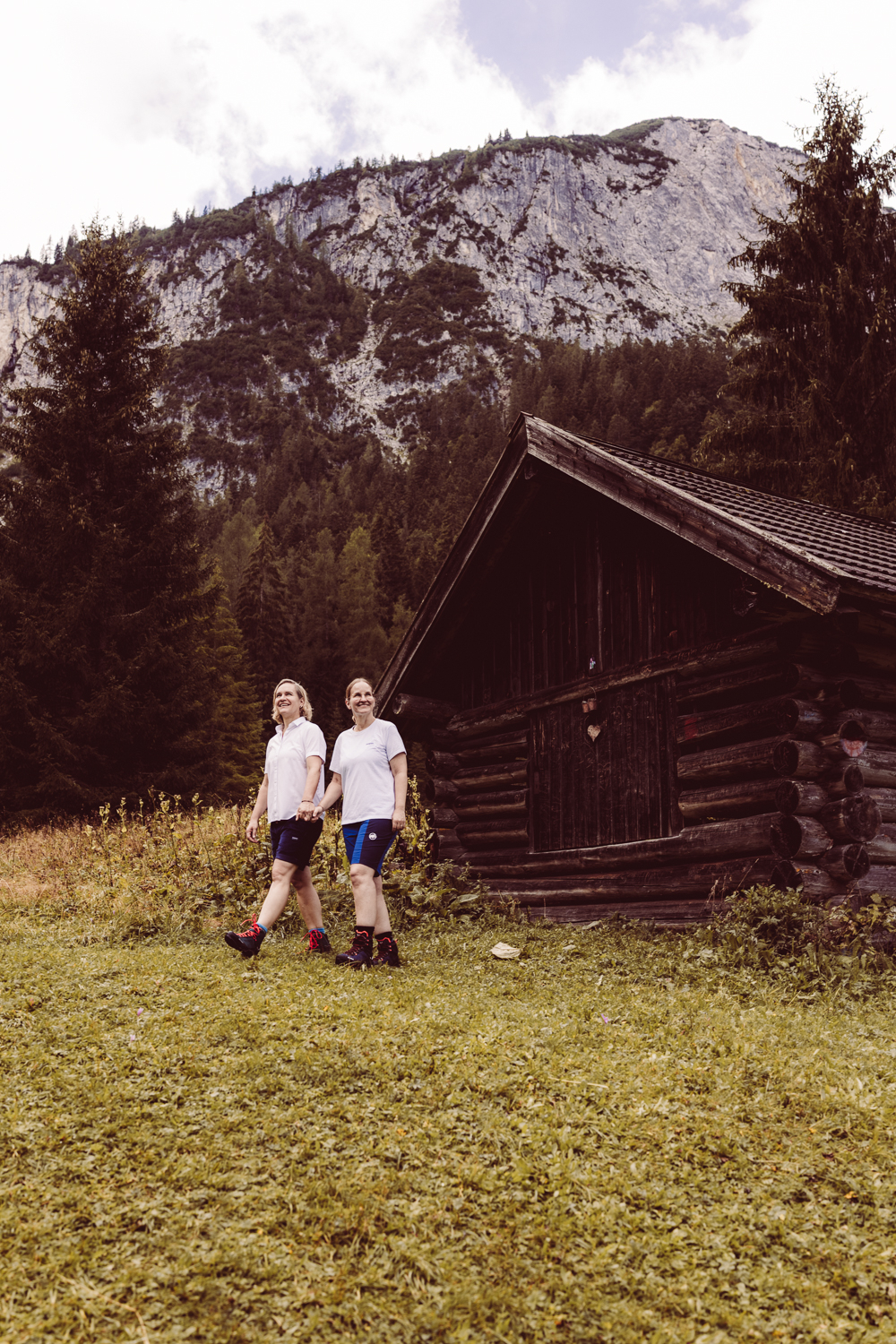 Wanderhochzeit_zu-zweit_Fotografin_Berg-Elopement_Österreich-76