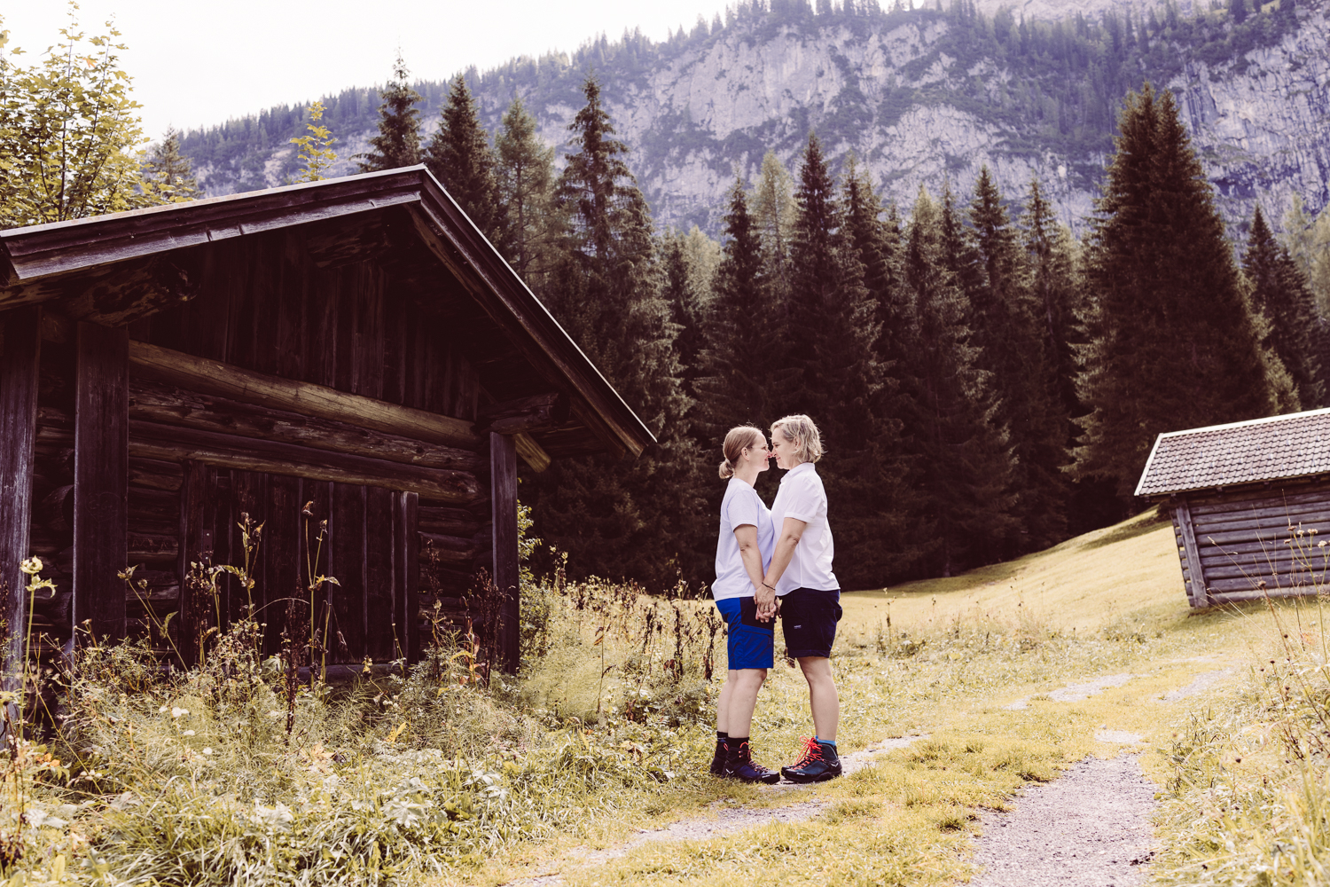 Wanderhochzeit_zu-zweit_Fotografin_Berg-Elopement_Österreich-87