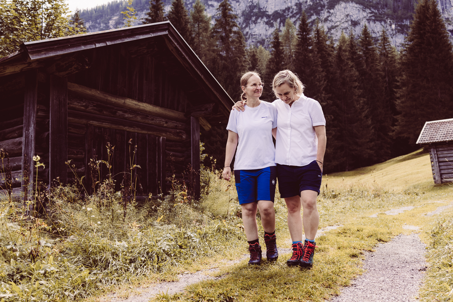 Wanderhochzeit_zu-zweit_Fotografin_Berg-Elopement_Österreich-89