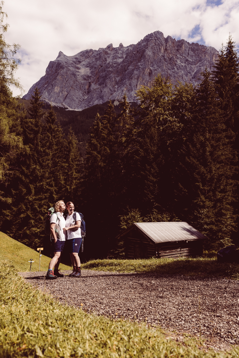 Wanderhochzeit_zu-zweit_Fotografin_Berg-Elopement_Österreich-90