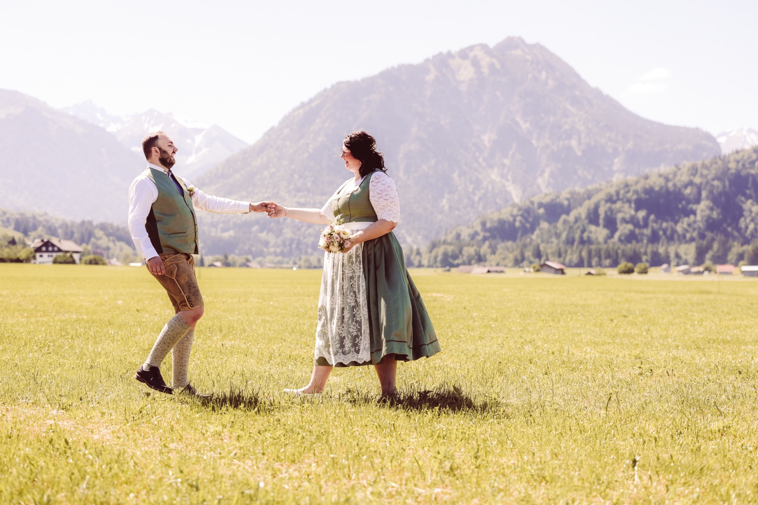 Hochzeitsfotografin im Allgäu mit Erfahrung bei kleinen Feiern